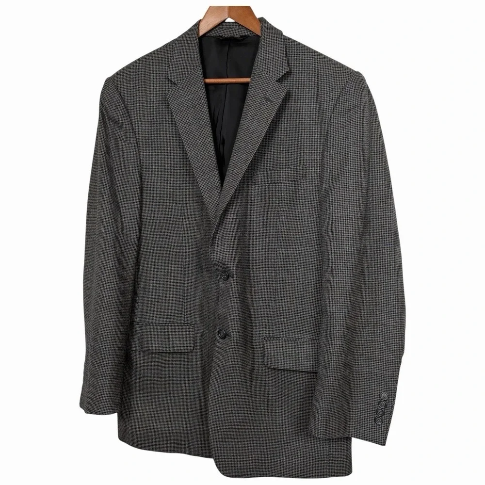 Jos A Bank Traveler's Collection 43L Sport Coat Gray Blue Windowpane Wool Blazer